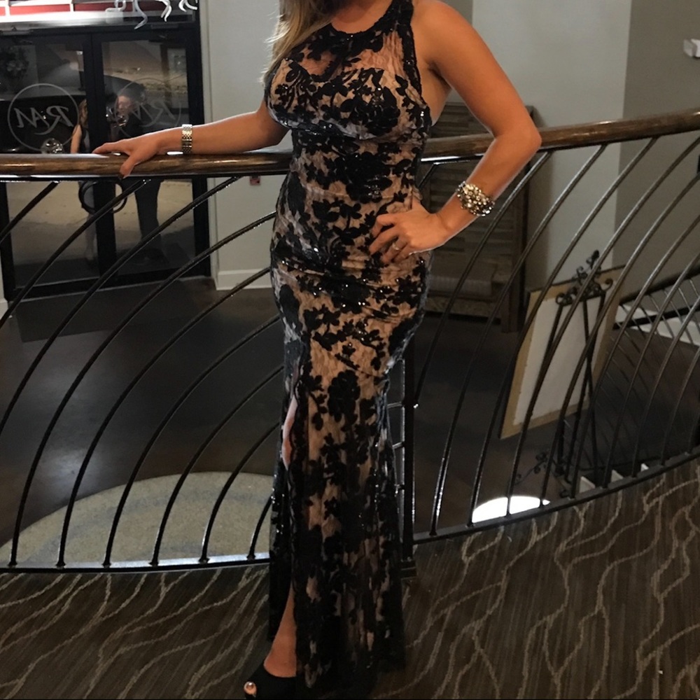 Selling this beautiful dress worn one time